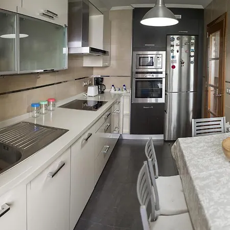 Sakura Homes Torre De Hercules 4 Plazas *