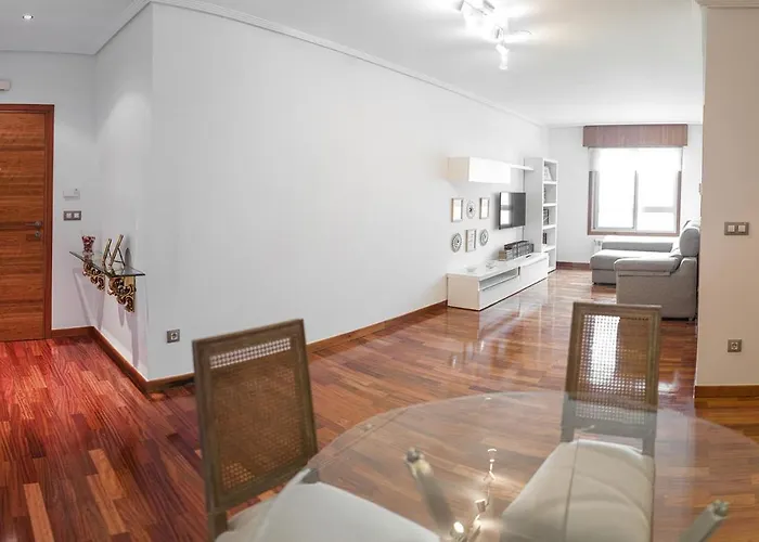 Sakura Homes Torre De Hercules 4 Plazas A Coruña