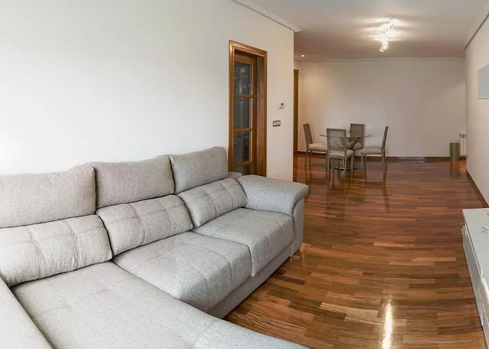 Sakura Homes Torre De Hercules 4 Plazas A Coruña