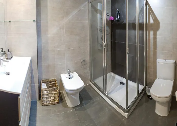 Sakura Homes Torre De Hercules 4 Plazas A Coruña